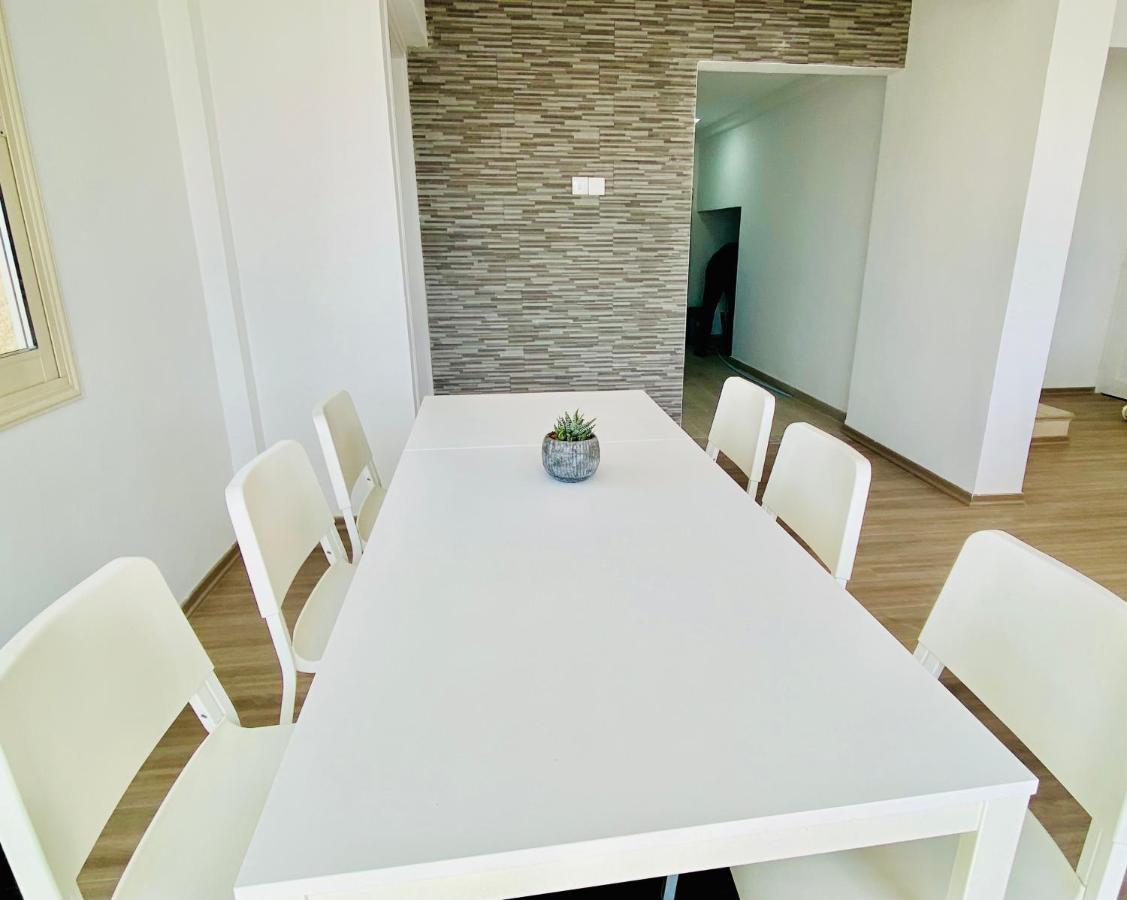 Basillica 3 Bedrooms Apartment Пафос Екстериор снимка