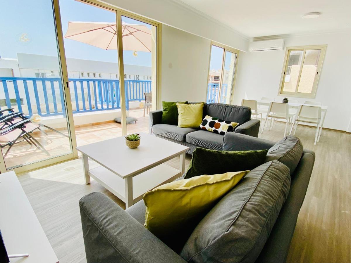Basillica 3 Bedrooms Apartment Пафос Екстериор снимка